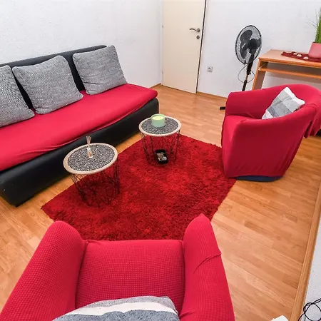 Olga Apartment *